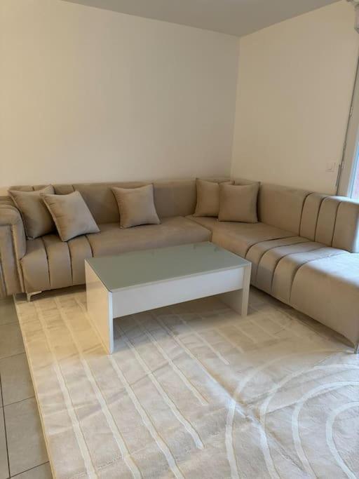 Superbe Appartement - Near Paris Corbeil-Essonnes Exterior foto